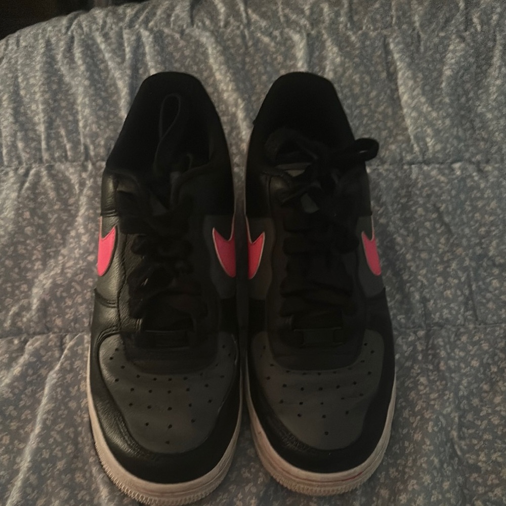 Nike Black and Neon Pink Athletic Shoes
